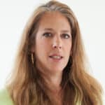 A portrait shot of Jennifer Oltarsh